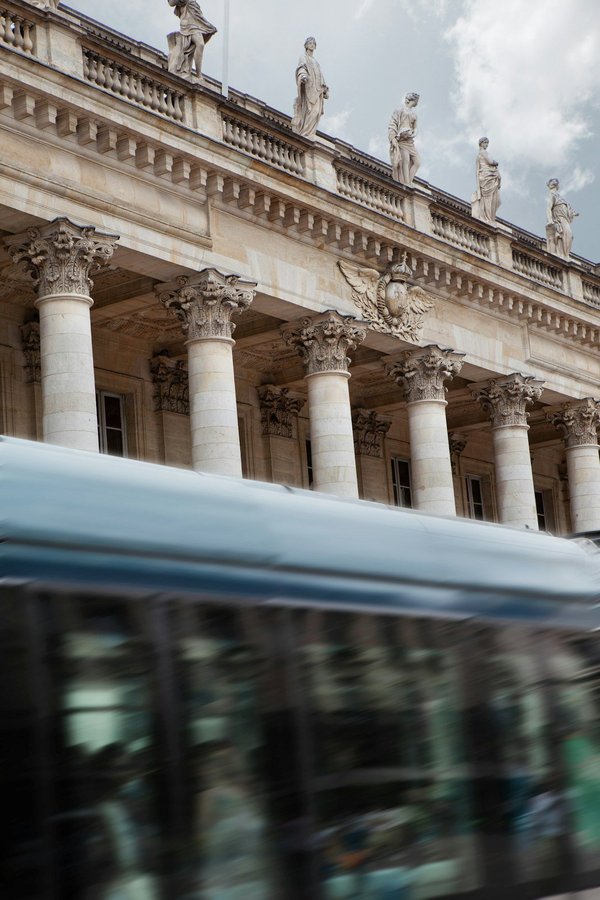 Come indossare il capospalla in pelliccia ecologica per un inverno caldo e alla moda?